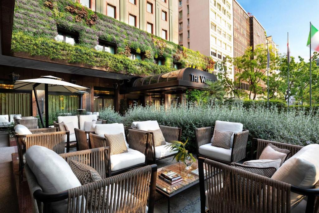 Outdoor lounge at the Westin Palace