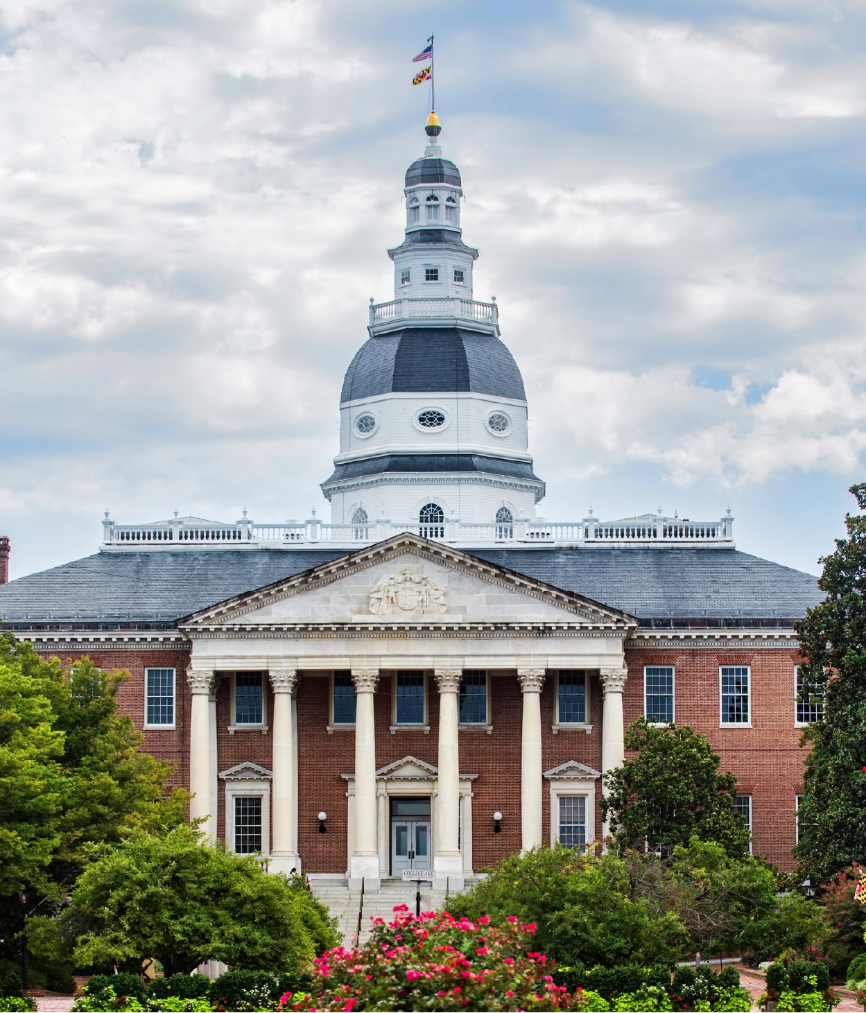 Photo of the Maryland state legislature building